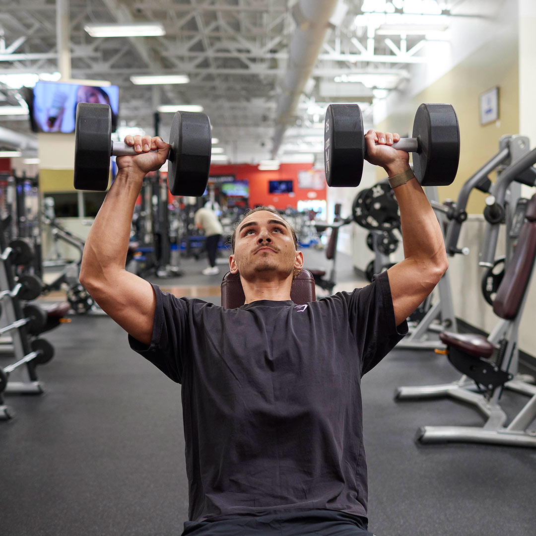 Man lifting weights